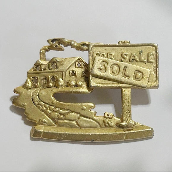 AJC Jewelry - Vintage Signed AJC Gold Tone Real Estate Broker House Pin Brooch Gift